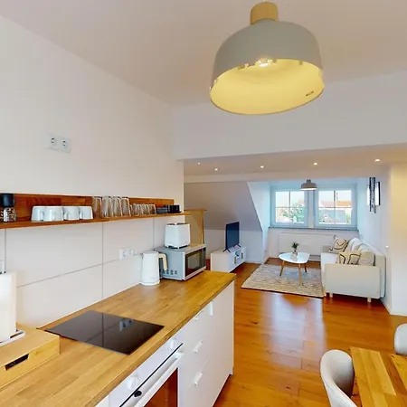 Yuva Homes Am Kurpark Apartment