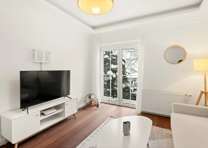 Yuva Homes Am Kurpark Apartment *