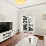Yuva Homes Am Kurpark - Bright Collection 아파트 *