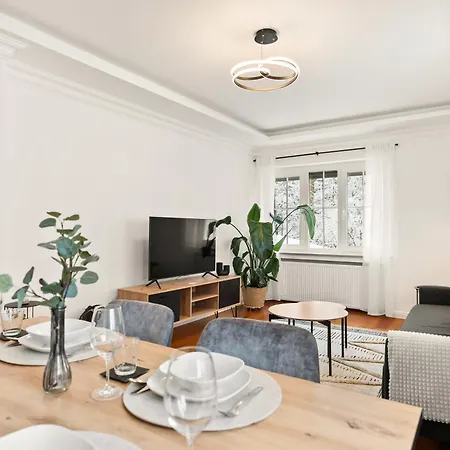 Yuva Homes Am Kurpark Apartment
