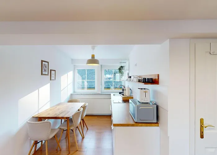 Yuva Homes Am Kurpark アパート *